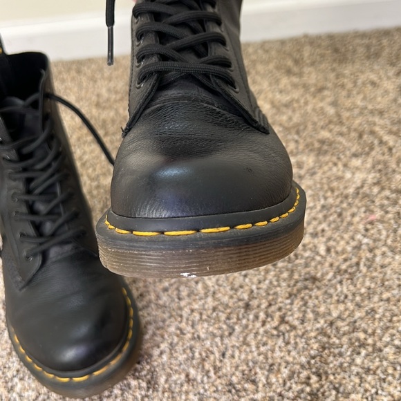 Dr Martens Boots - Picture 9 of 9